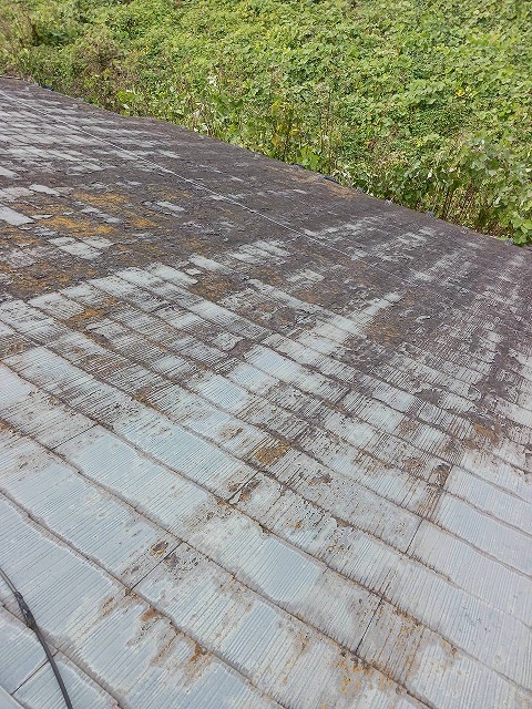 経年劣化が進んだスレート